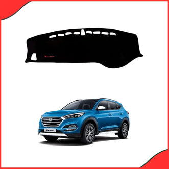 Hyundai Tucson 2020-2024 interior showing the installed black dashboard carpet reducing sun glare on the windshield for safer driving.